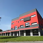 Vitalounge Sports & Hotel