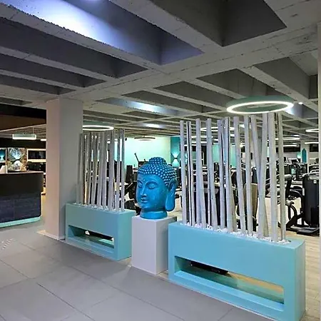 Vitalounge Sports & Szálloda 3*