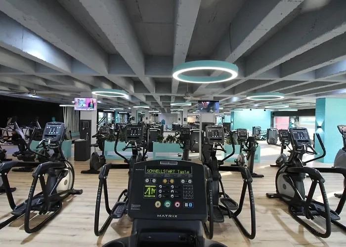 Vitalounge Sports & 3*