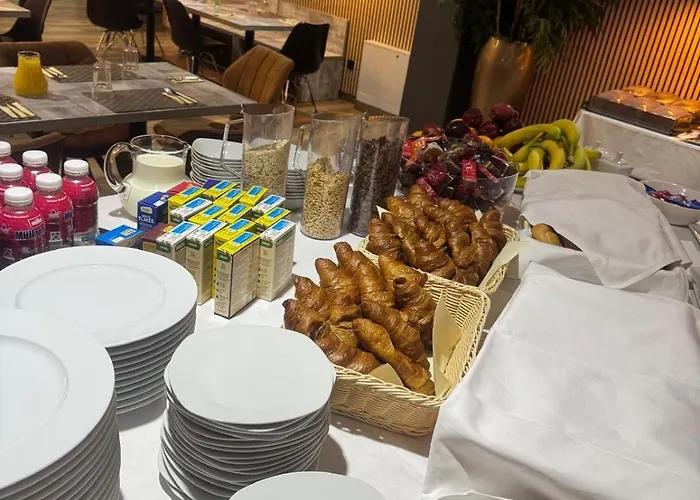 Vitalounge Sports & 3*